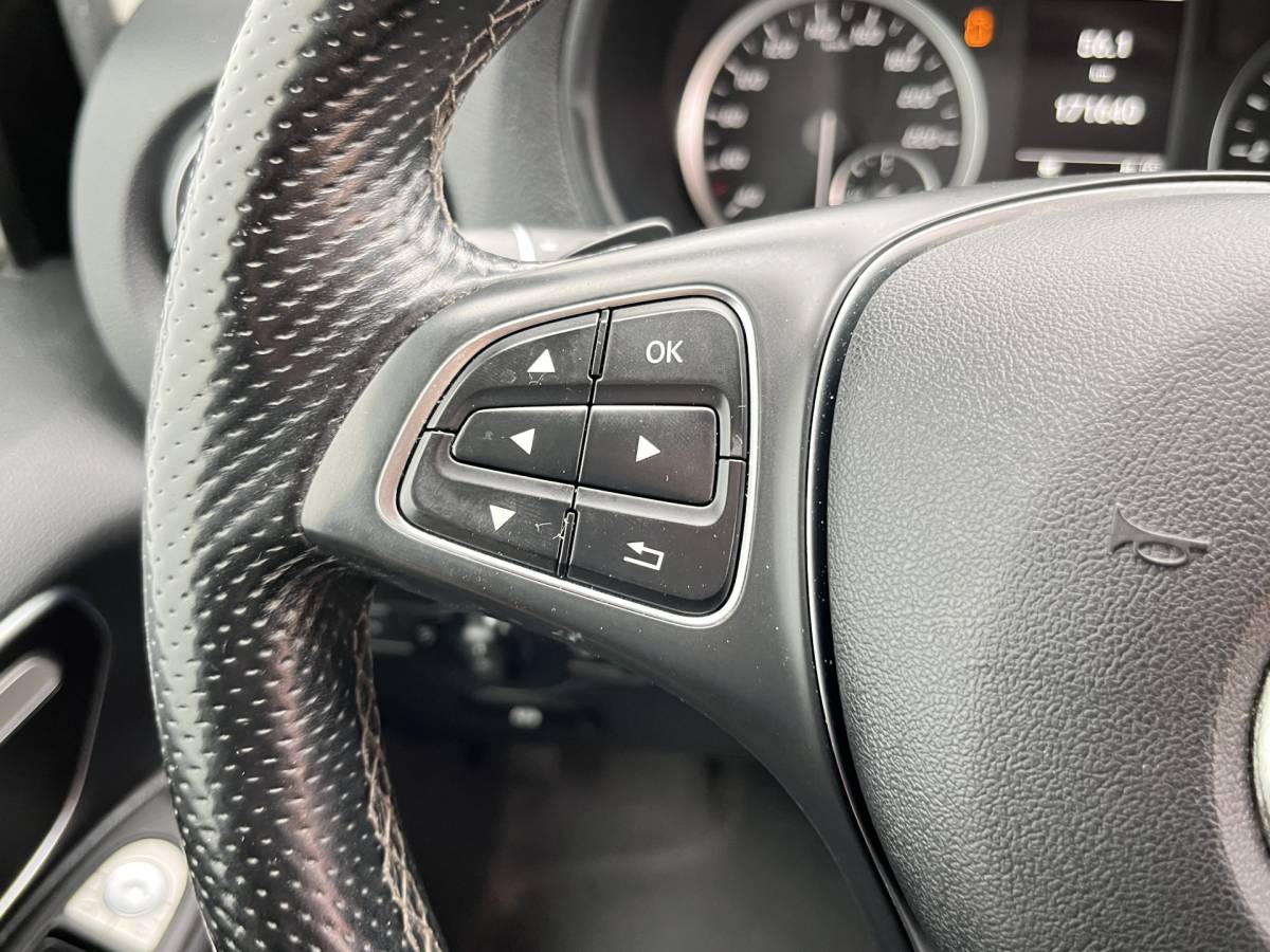 Mercedes-Benz Vito Mercedes-Benz Vito 119 1.9 CDI 190pk Automaat L2H1 9G-Tronic Climate Control Adaptieve Cruise Control Trekhaak Navigatie Camera Stoelverwarming
