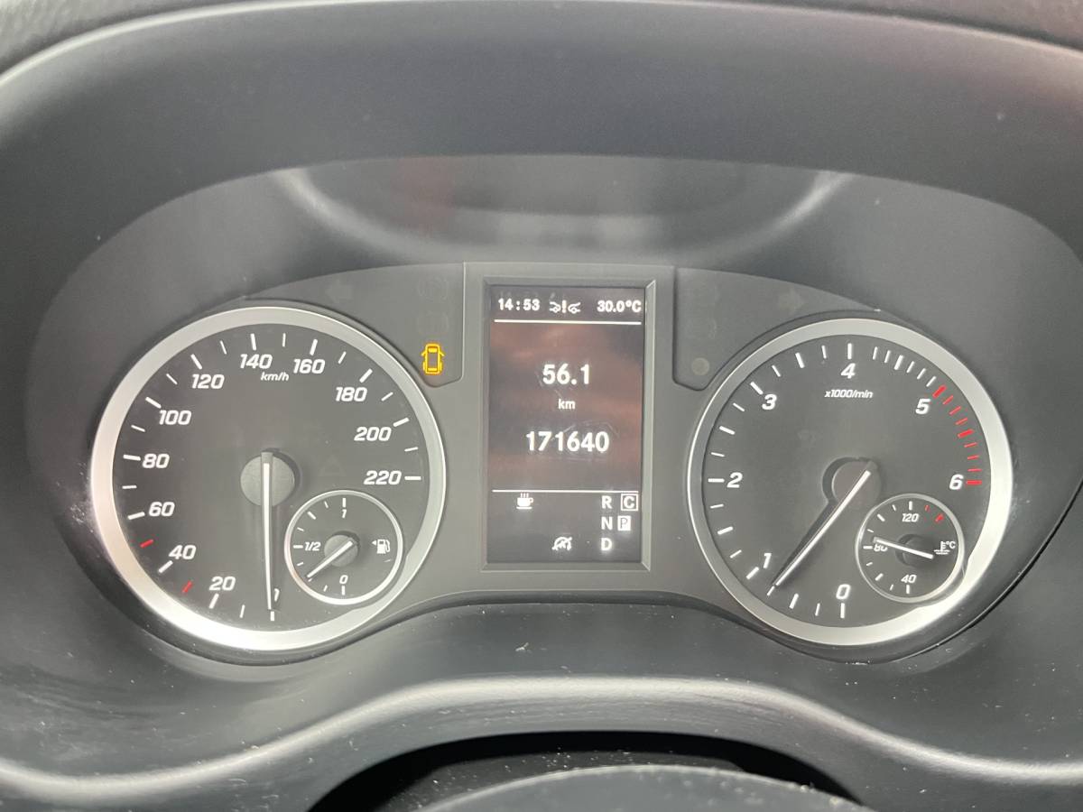 Mercedes-Benz Vito Mercedes-Benz Vito 119 1.9 CDI 190pk Automaat L2H1 9G-Tronic Climate Control Adaptieve Cruise Control Trekhaak Navigatie Camera Stoelverwarming