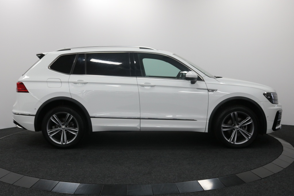 Volkswagen Tiguan Volkswagen TIGUAN 2.0 TDI Highline (Automaat) (Grijs kenteken)