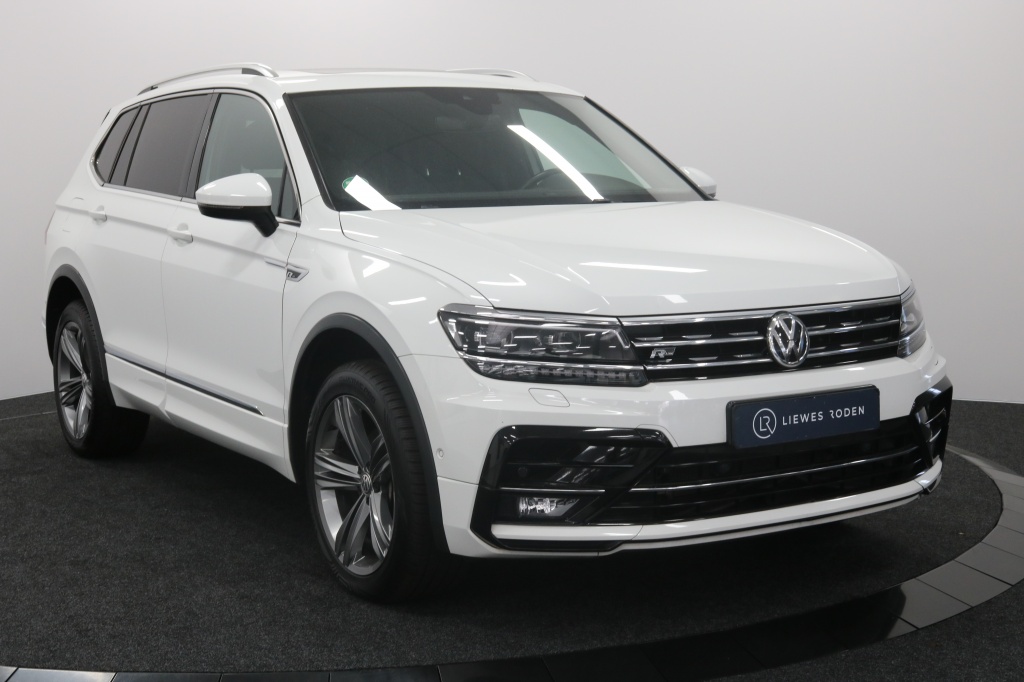 Volkswagen Tiguan Volkswagen TIGUAN 2.0 TDI Highline (Automaat) (Grijs kenteken)