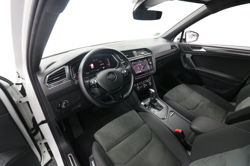 Volkswagen Tiguan Volkswagen TIGUAN 2.0 TDI Highline (Automaat) (Grijs kenteken)