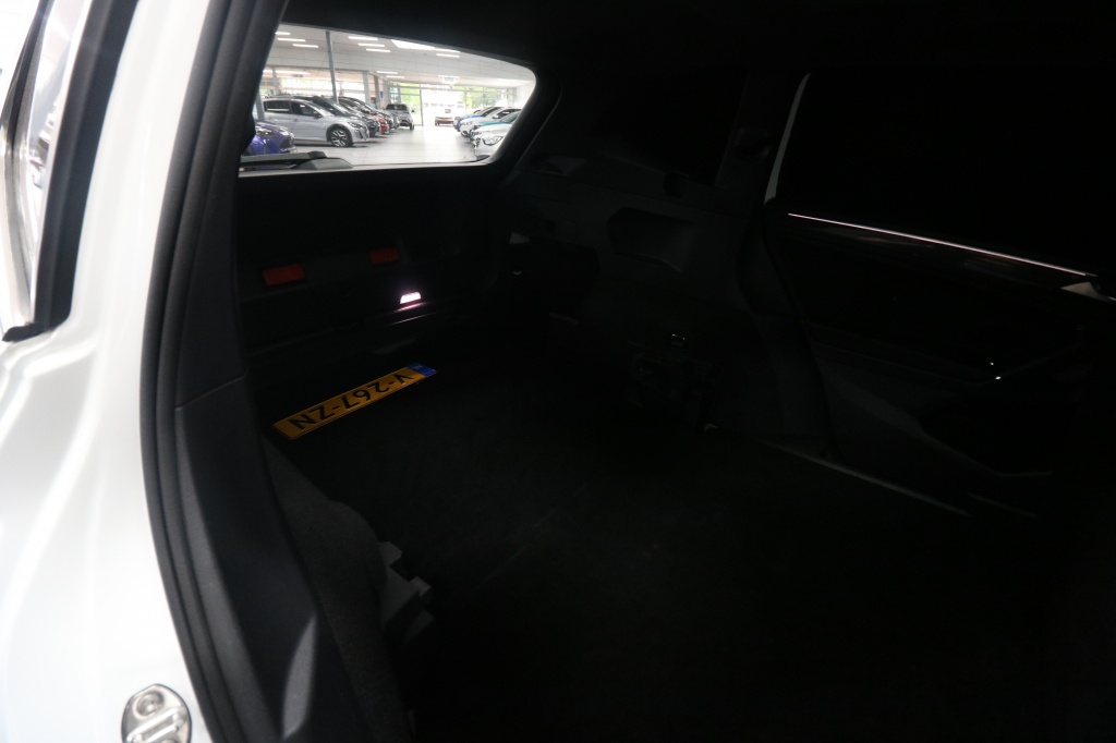 Volkswagen Tiguan Volkswagen TIGUAN 2.0 TDI Highline (Automaat) (Grijs kenteken)
