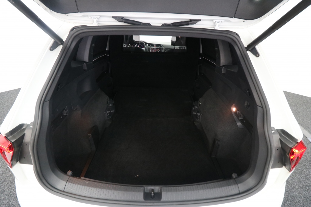 Volkswagen Tiguan Volkswagen TIGUAN 2.0 TDI Highline (Automaat) (Grijs kenteken)