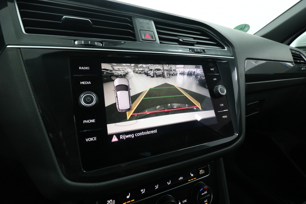 Volkswagen Tiguan Volkswagen TIGUAN 2.0 TDI Highline (Automaat) (Grijs kenteken)