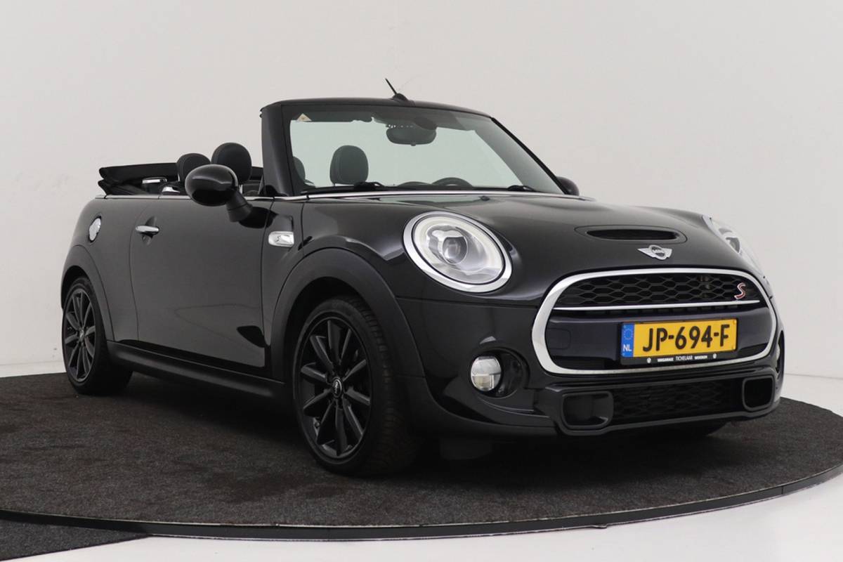 MINI Cooper S Cabrio Mini Cabrio 2.0 Cooper S Serious Business | Keyless Entry/Start | Leer | Sportstoelen | Org NL | Breed Navi |