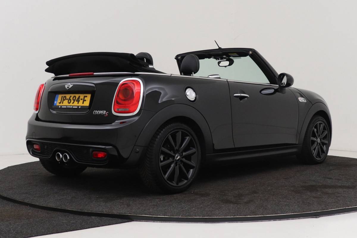 MINI Cooper S Cabrio Mini Cabrio 2.0 Cooper S Serious Business | Keyless Entry/Start | Leer | Sportstoelen | Org NL | Breed Navi |