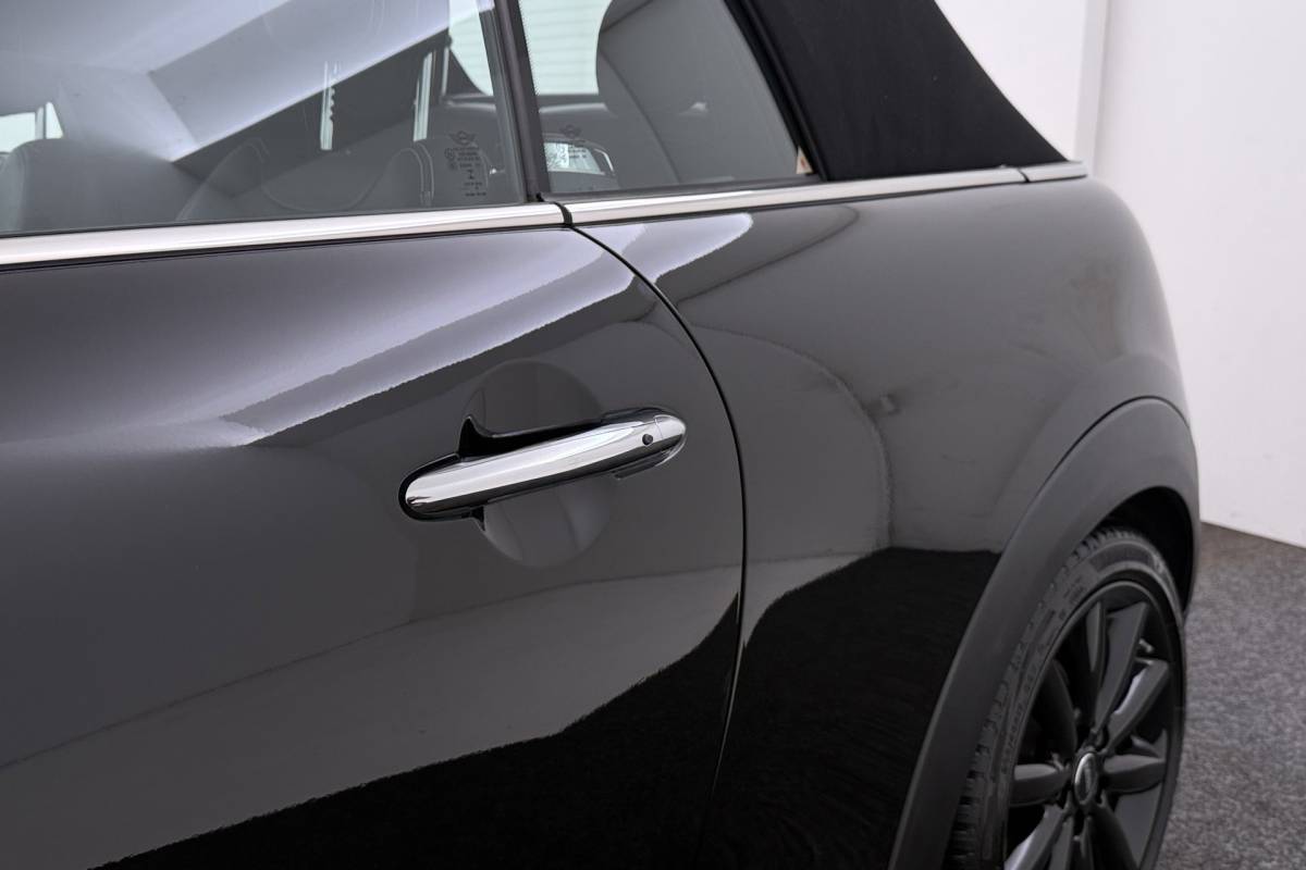 MINI Cooper S Cabrio Mini Cabrio 2.0 Cooper S Serious Business | Keyless Entry/Start | Leer | Sportstoelen | Org NL | Breed Navi |