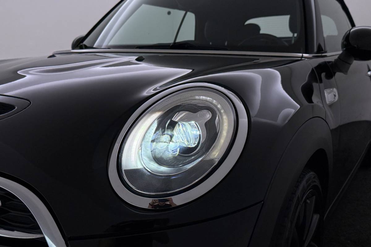 MINI Cooper S Cabrio Mini Cabrio 2.0 Cooper S Serious Business | Keyless Entry/Start | Leer | Sportstoelen | Org NL | Breed Navi |