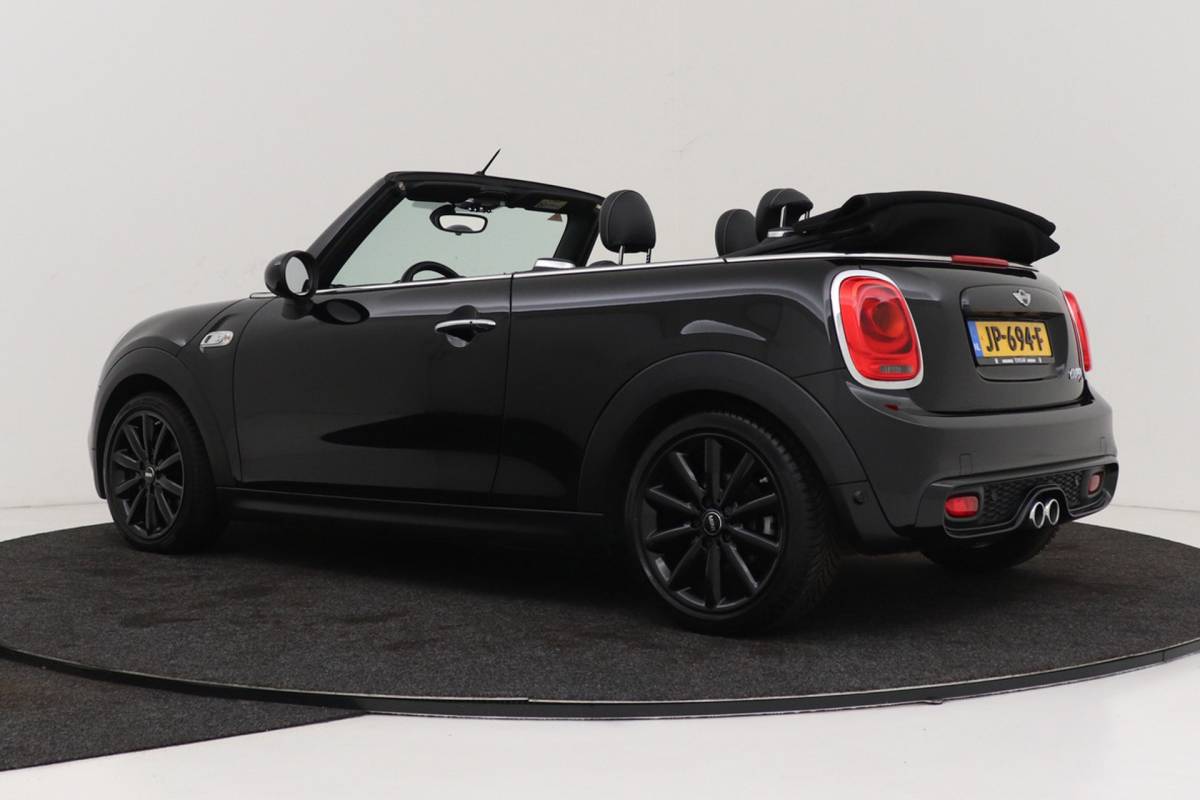 MINI Cooper S Cabrio Mini Cabrio 2.0 Cooper S Serious Business | Keyless Entry/Start | Leer | Sportstoelen | Org NL | Breed Navi |