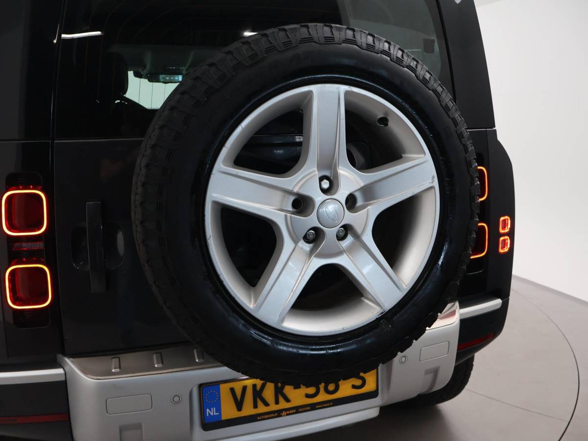 Land Rover Defender Land Rover Defender 3.0 P400 6-CILINDER BENZINE GRIJS KENTEKEN HSE + PANORAMA | HEAD-UP | TREKHAAK | 360 CAMERA