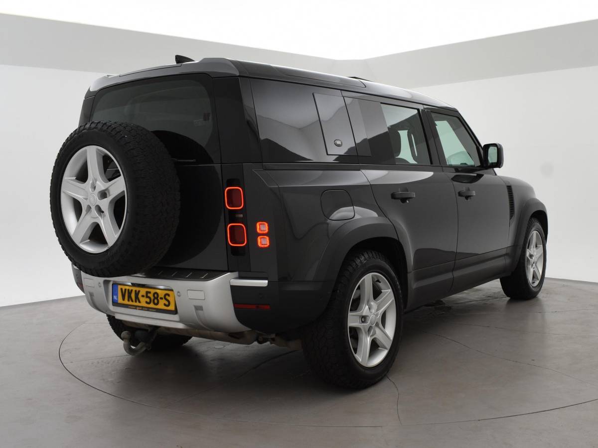 Land Rover Defender Land Rover Defender 3.0 P400 6-CILINDER BENZINE GRIJS KENTEKEN HSE + PANORAMA | HEAD-UP | TREKHAAK | 360 CAMERA