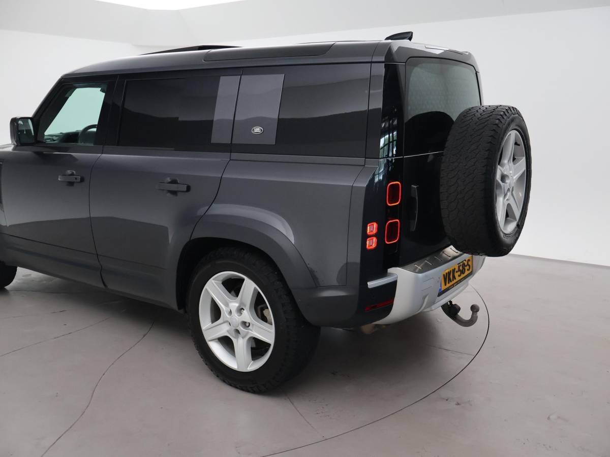 Land Rover Defender Land Rover Defender 3.0 P400 6-CILINDER BENZINE GRIJS KENTEKEN HSE + PANORAMA | HEAD-UP | TREKHAAK | 360 CAMERA