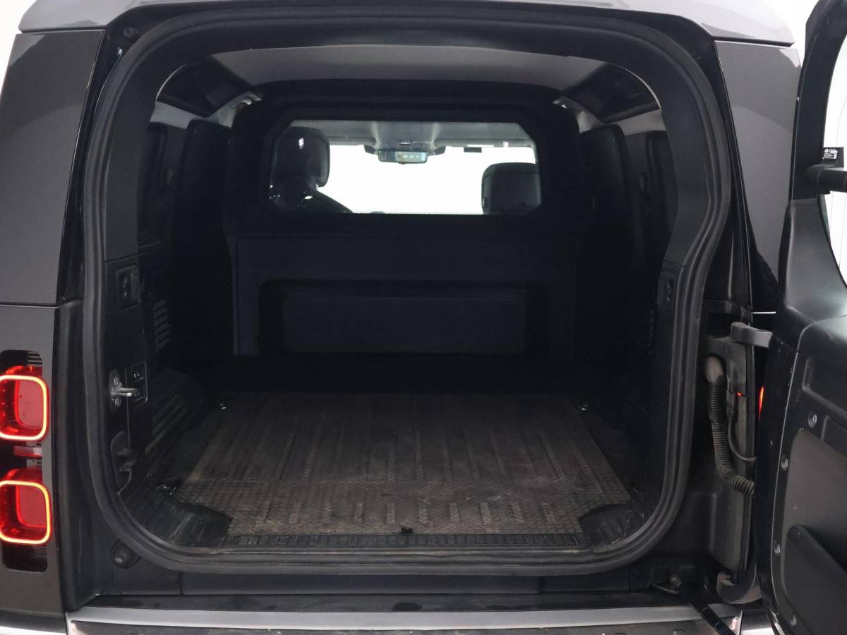 Land Rover Defender Land Rover Defender 3.0 P400 6-CILINDER BENZINE GRIJS KENTEKEN HSE + PANORAMA | HEAD-UP | TREKHAAK | 360 CAMERA