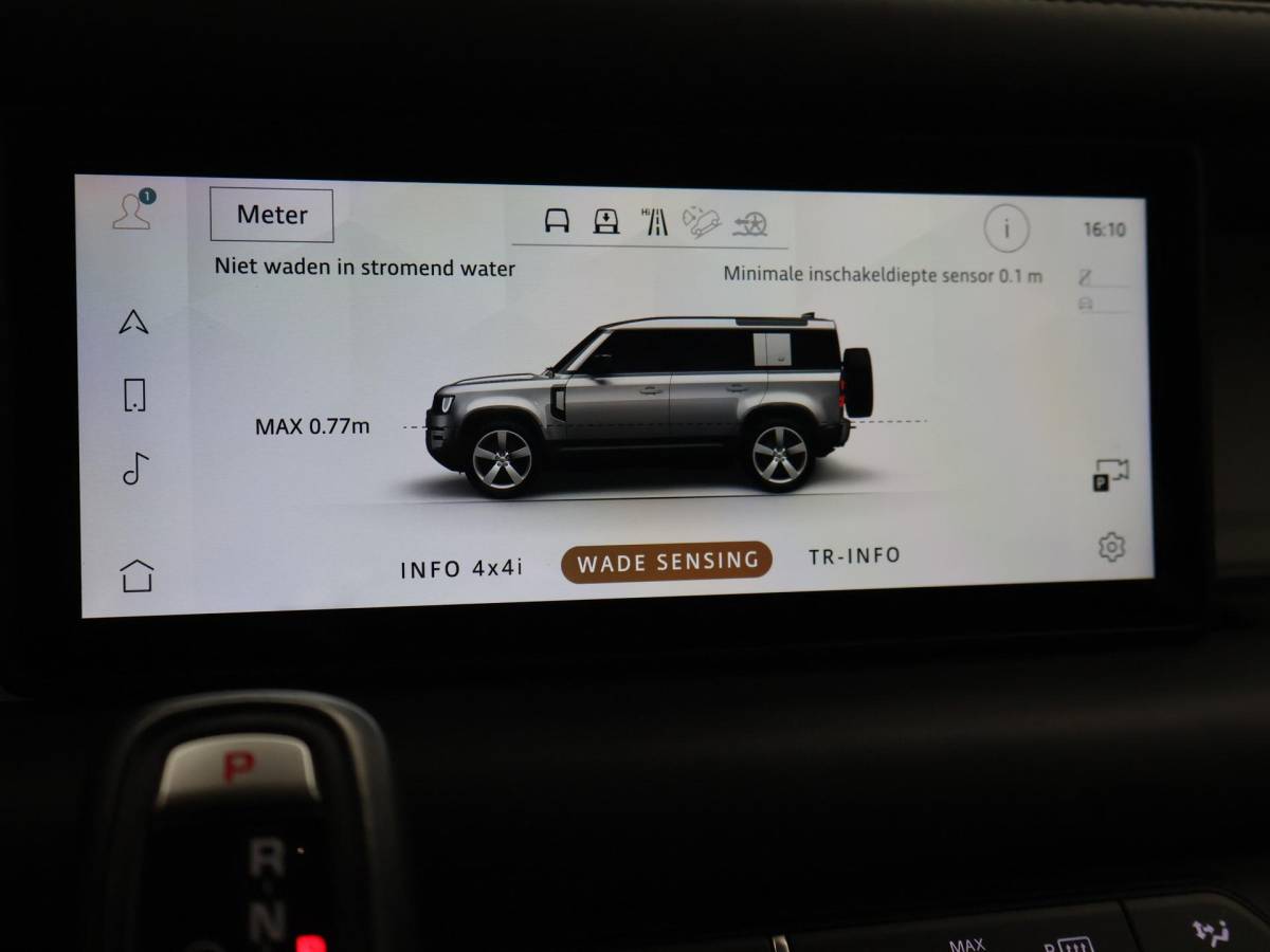 Land Rover Defender Land Rover Defender 3.0 P400 6-CILINDER BENZINE GRIJS KENTEKEN HSE + PANORAMA | HEAD-UP | TREKHAAK | 360 CAMERA