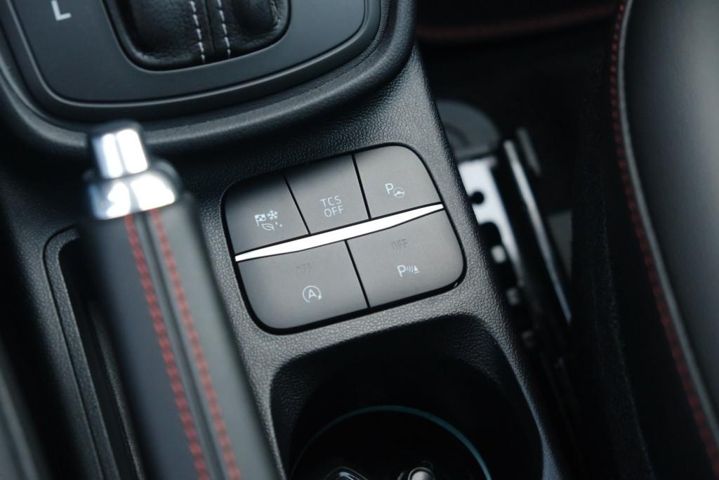 Ford Puma Ford Puma 1.0 EcoBoost Hybrid 155pk Aut. ST-Line X | Navi | App Connect | Adaptive Cruise | Full LED | Elektrische Achterklep | B&O Audio | Camera | Winter Pakket