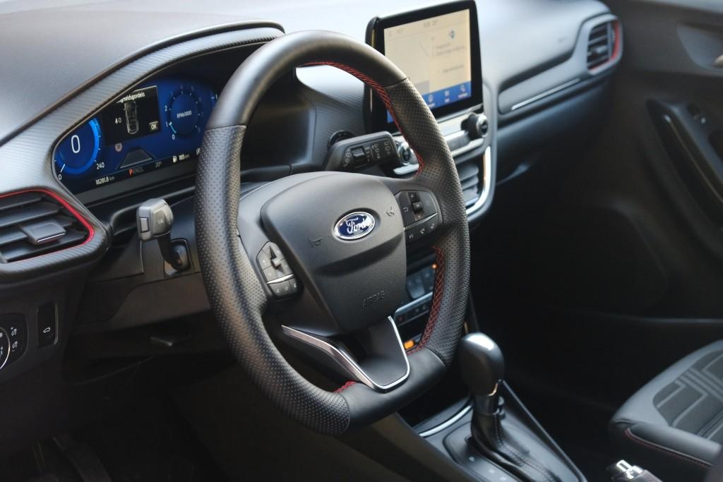Ford Puma Ford Puma 1.0 EcoBoost Hybrid 155pk Aut. ST-Line X | Navi | App Connect | Adaptive Cruise | Full LED | Elektrische Achterklep | B&O Audio | Camera | Winter Pakket