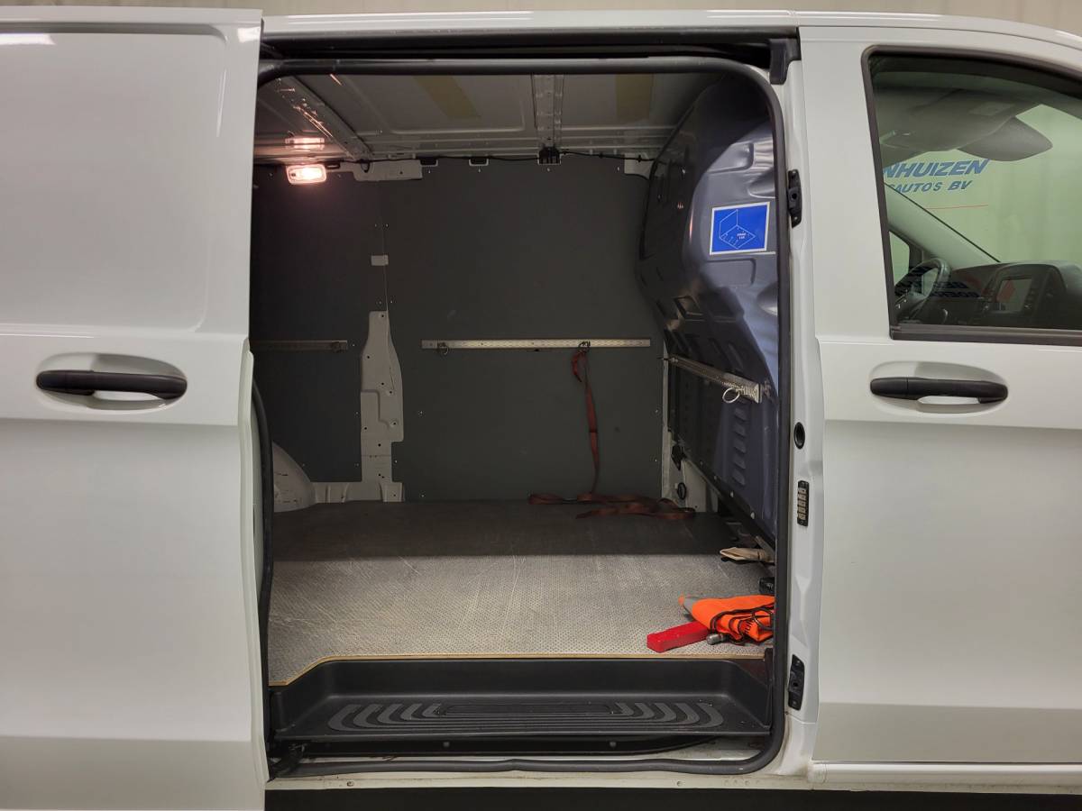 Mercedes-Benz Vito Mercedes-Benz Vito 110CDI L3/H1 Euro 6!