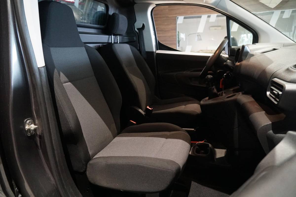 Citroën Berlingo Citroen Berlingo 1.5 BlueHDI Control + NAP / IMPERIAAL / BLUETOOTH