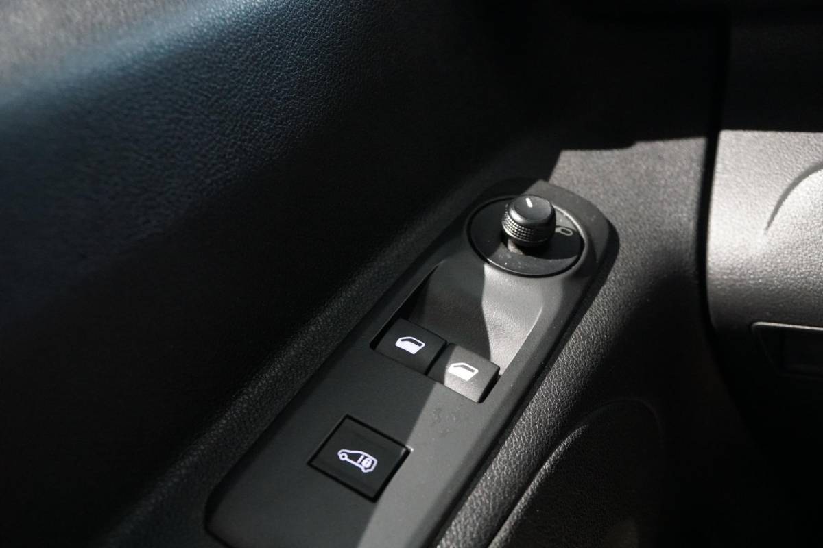 Citroën Berlingo Citroen Berlingo 1.5 BlueHDI Control + NAP / IMPERIAAL / BLUETOOTH