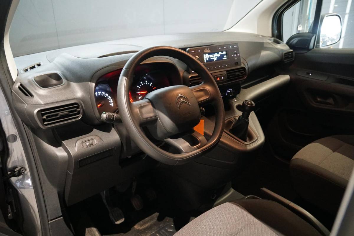 Citroën Berlingo Citroen Berlingo 1.5 BlueHDI Control + NAP / IMPERIAAL / BLUETOOTH
