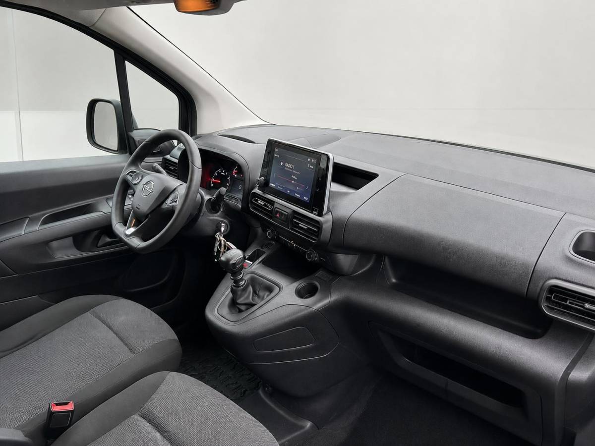Opel Combo Opel Combo 1.5D L1H1 102 pk Edition Navigatie Apple CarPlay Android Auto Parkeerhulp achter Airco DAB