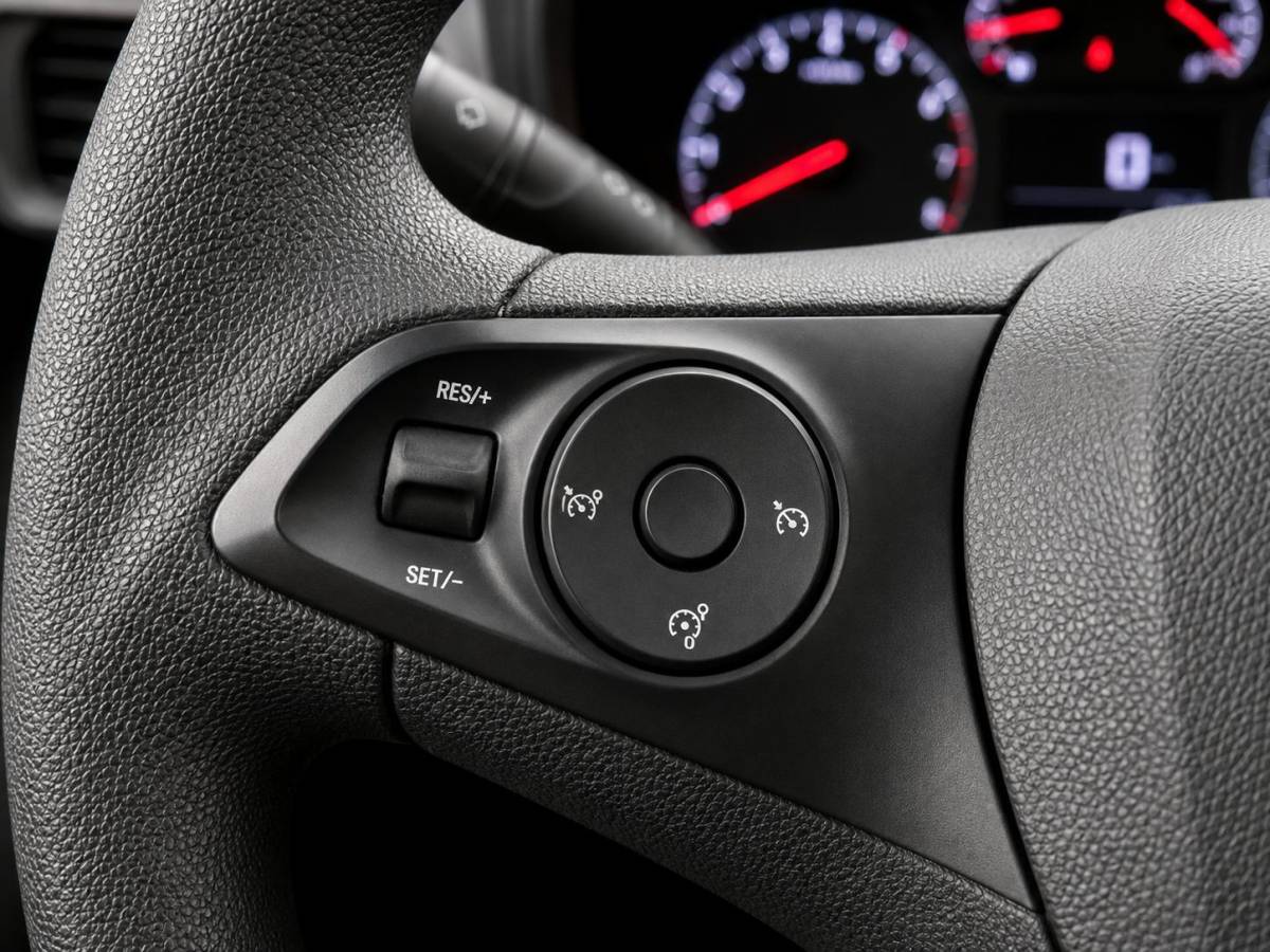 Opel Combo Opel Combo 1.5D L1H1 102 pk Edition Navigatie Apple CarPlay Android Auto Parkeerhulp achter Airco DAB