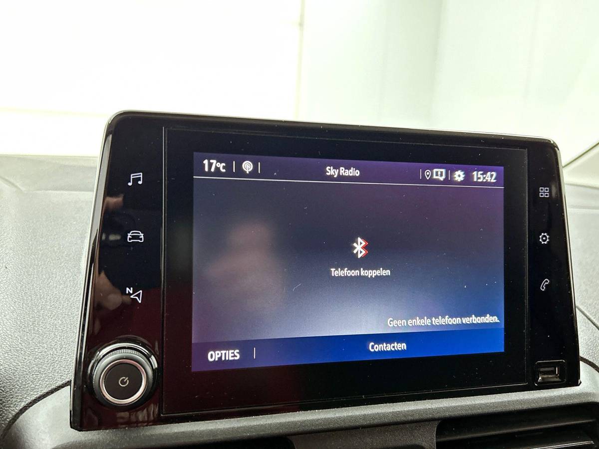 Opel Combo Opel Combo 1.5D L1H1 102 pk Edition Navigatie Apple CarPlay Android Auto Parkeerhulp achter Airco DAB