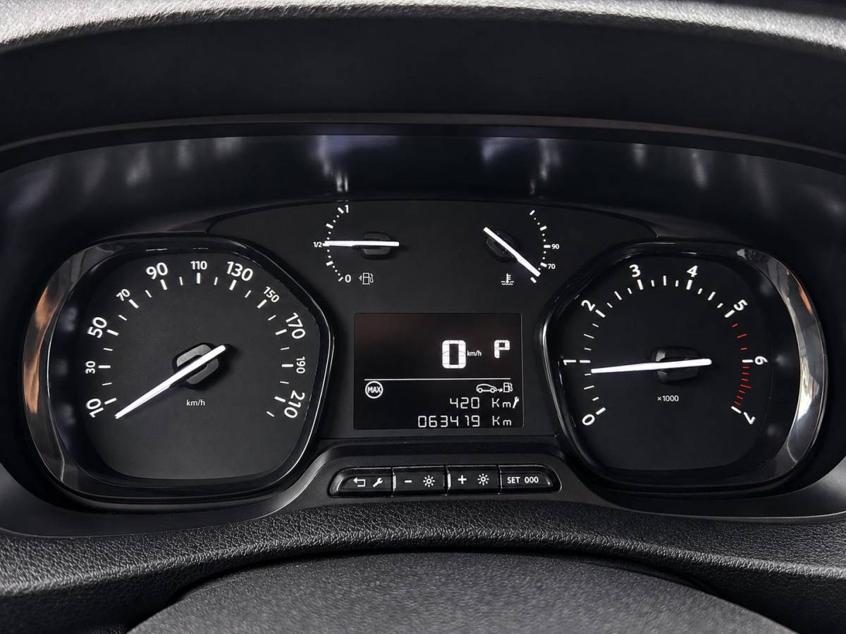 Citroën Jumpy Citroen Jumpy 2.0 BlueHDI 120 XL Driver DC Imperiaal Trekhaak Navigatie Apple CarPlay Android Auto Camera Parkeerhulp Cruise Control Verwarmbare bestuurdersstoel Climate Control