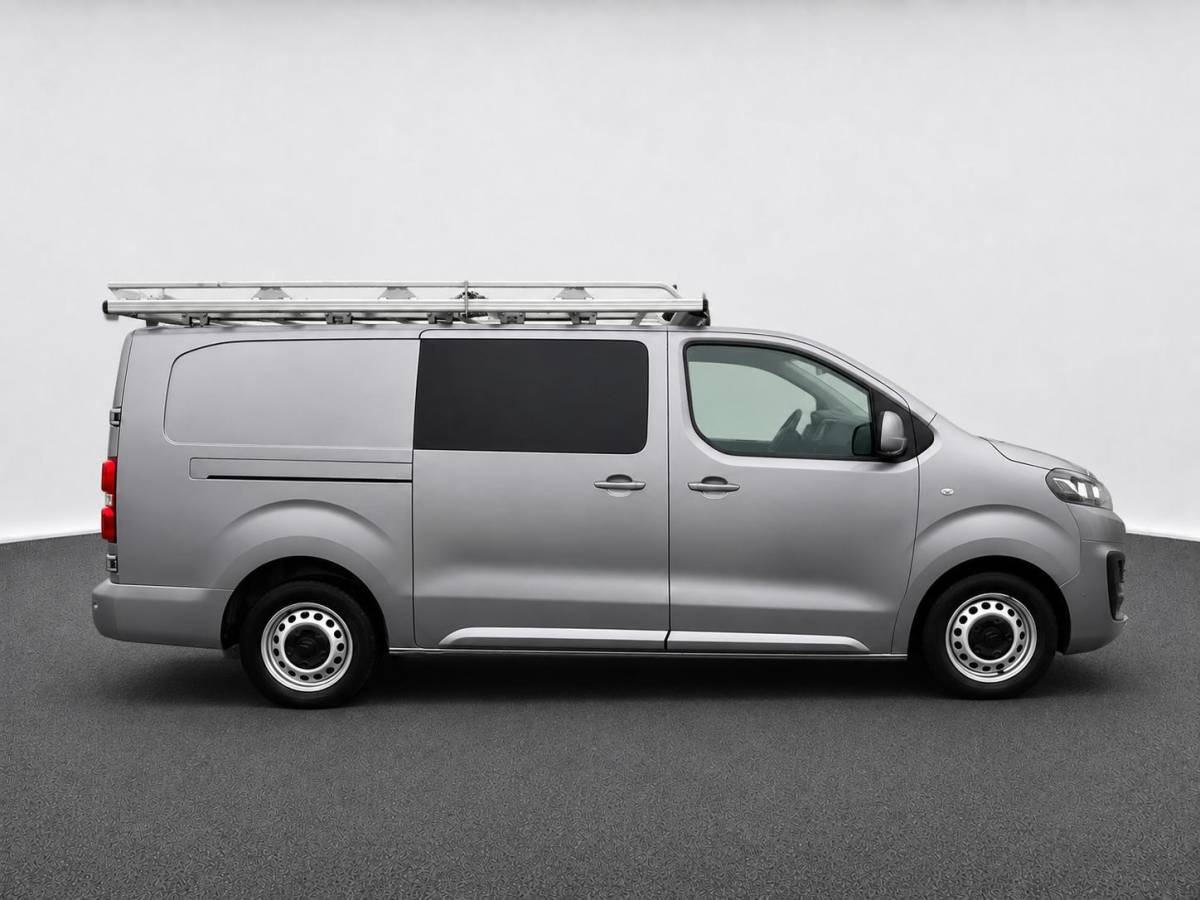 Citroën Jumpy Citroen Jumpy 2.0 BlueHDI 120 XL Driver DC Imperiaal Trekhaak Navigatie Apple CarPlay Android Auto Camera Parkeerhulp Cruise Control Verwarmbare bestuurdersstoel Climate Control