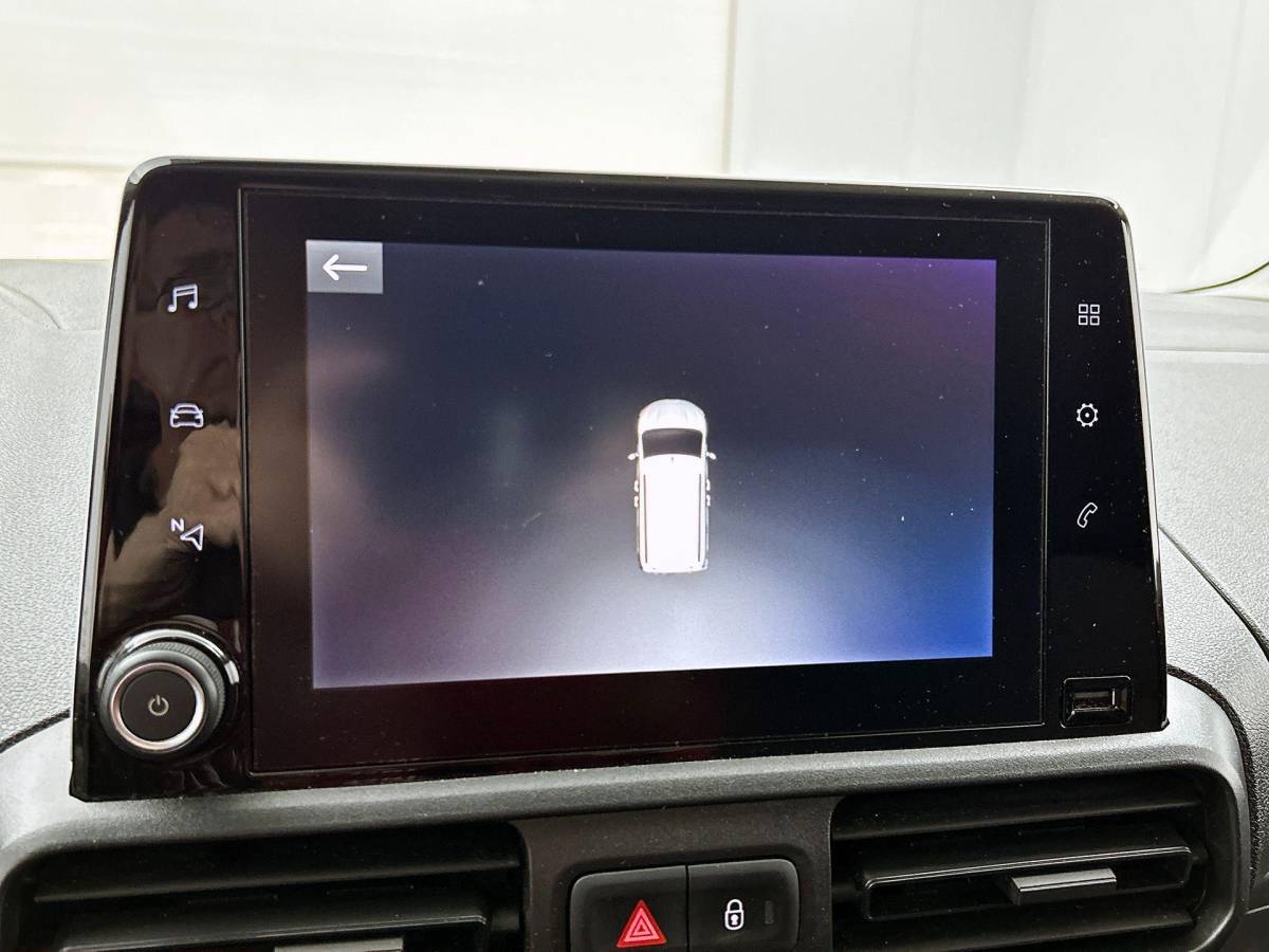 Opel Combo Opel Combo 1.5D L2H1 Edition Navigatie Apple CarPlay Android Auto Parkeerhulp achter Climate Control