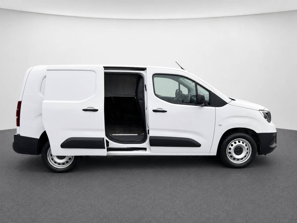 Opel Combo Opel Combo 1.5D L2H1 Edition Navigatie Apple CarPlay Android Auto Parkeerhulp achter Climate Control
