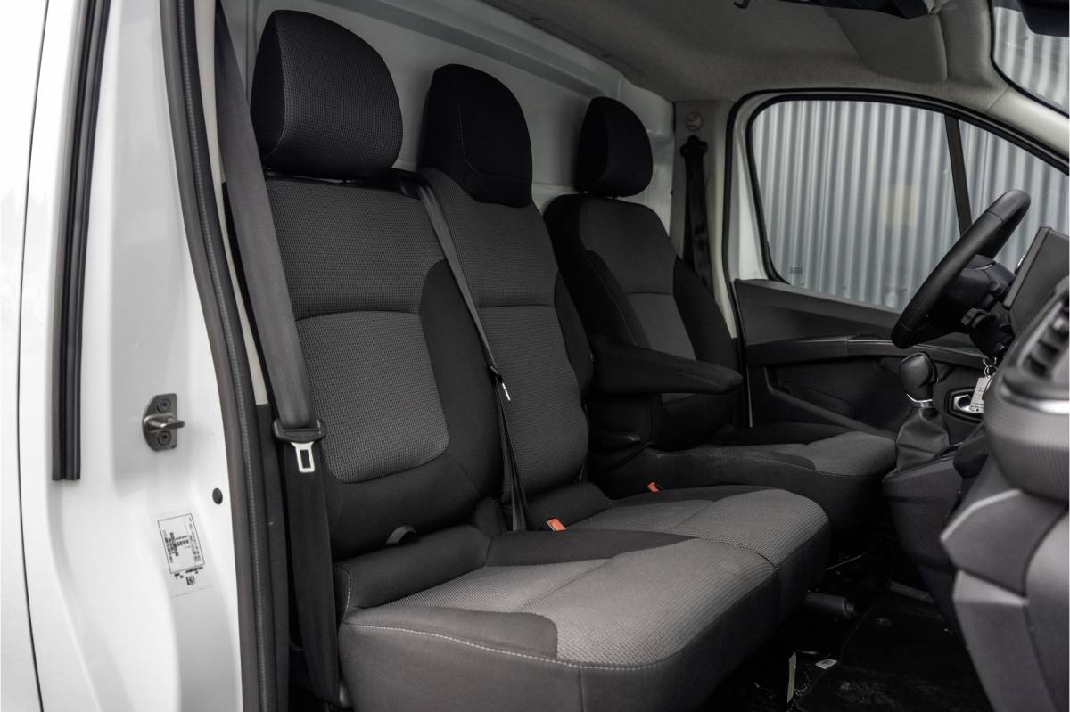 Renault Trafic Renault Trafic / Primastar **dCi | L2H1 | Automaat | 150 PK | LED | Cruise | Airco | PDC | Euro 6**
