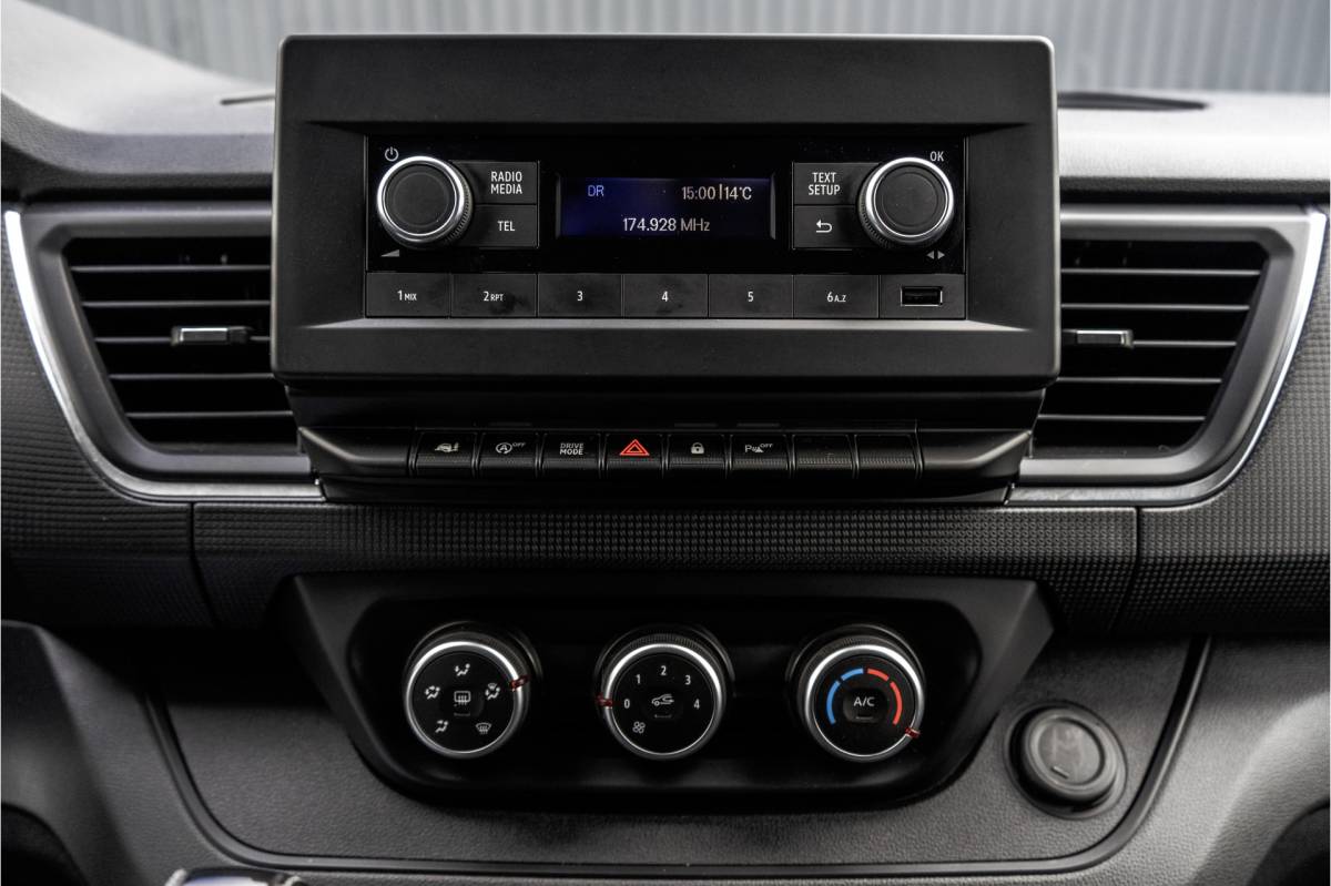 Renault Trafic Renault Trafic / Primastar **dCi | L2H1 | Automaat | 150 PK | LED | Cruise | Airco | PDC | Euro 6**