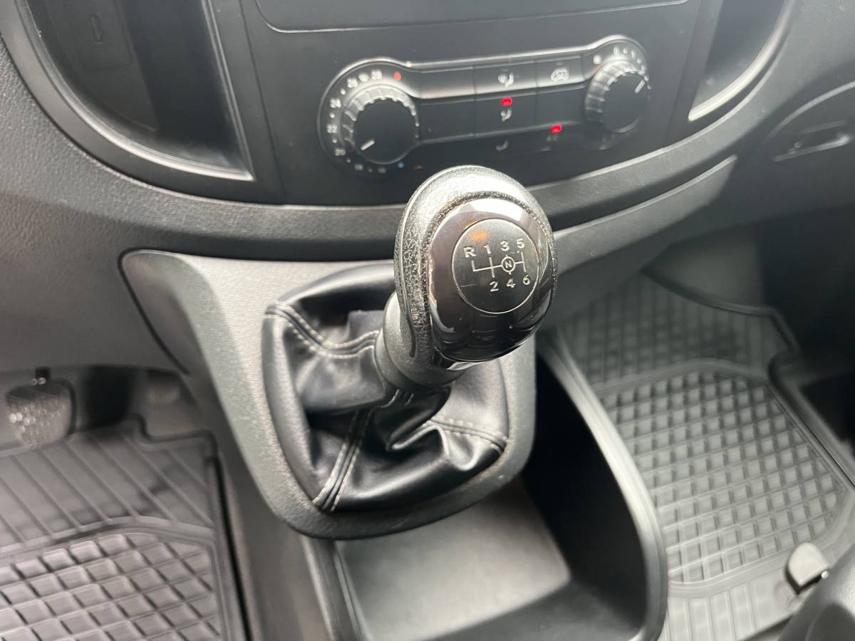 Mercedes-Benz Vito Mercedes-Benz Vito 111 CDI Lang | AIRCO | BLUETOOTH | PDC V&A | TREKHAAK