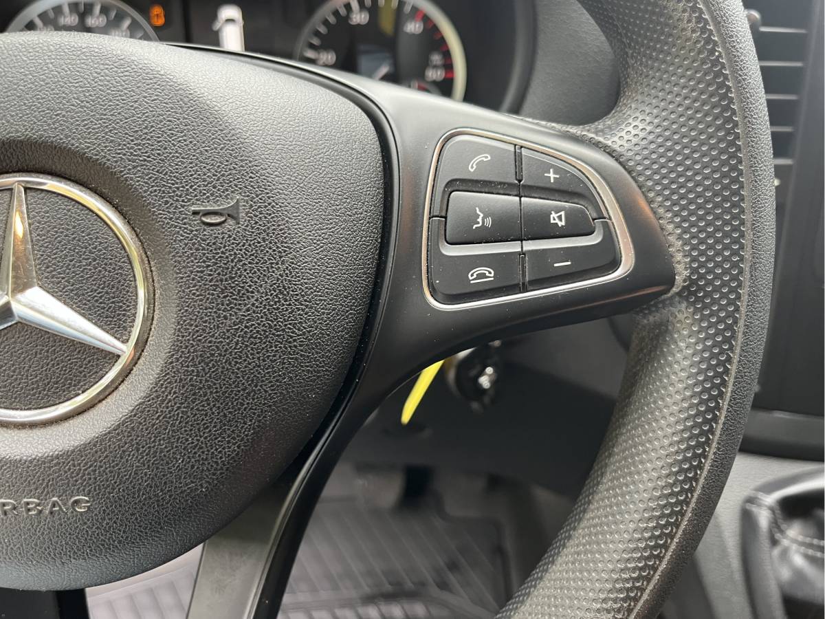 Mercedes-Benz Vito Mercedes-Benz Vito 111 CDI Lang | AIRCO | BLUETOOTH | PDC V&A | TREKHAAK