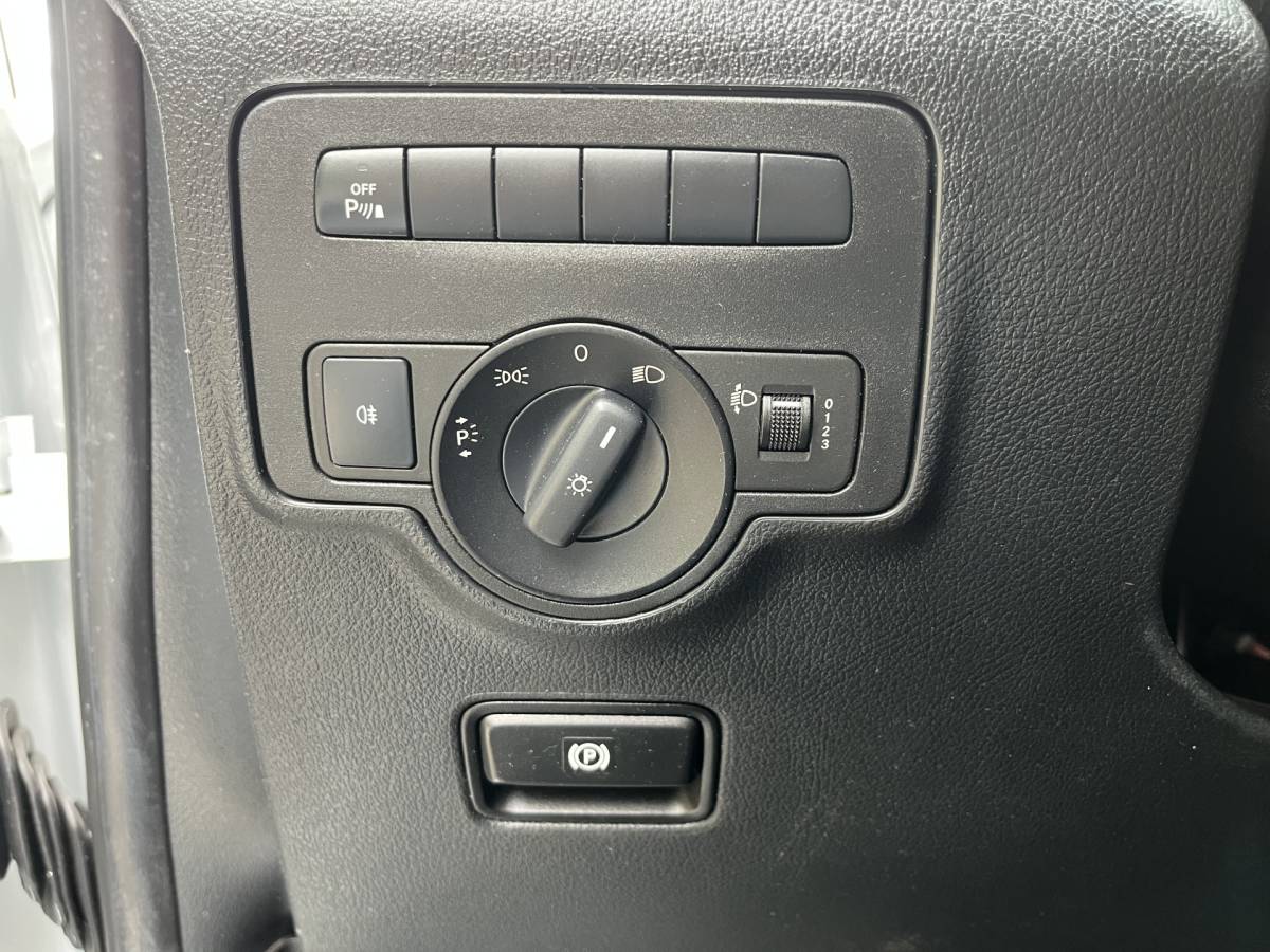Mercedes-Benz Vito Mercedes-Benz Vito 111 CDI Lang | AIRCO | BLUETOOTH | PDC V&A | TREKHAAK