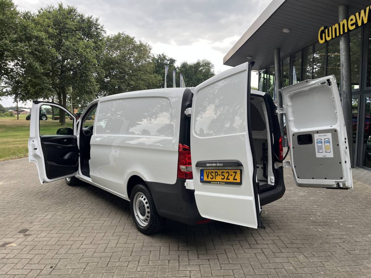 Mercedes-Benz Vito Mercedes-Benz Vito 111 CDI Lang | AIRCO | BLUETOOTH | PDC V&A | TREKHAAK