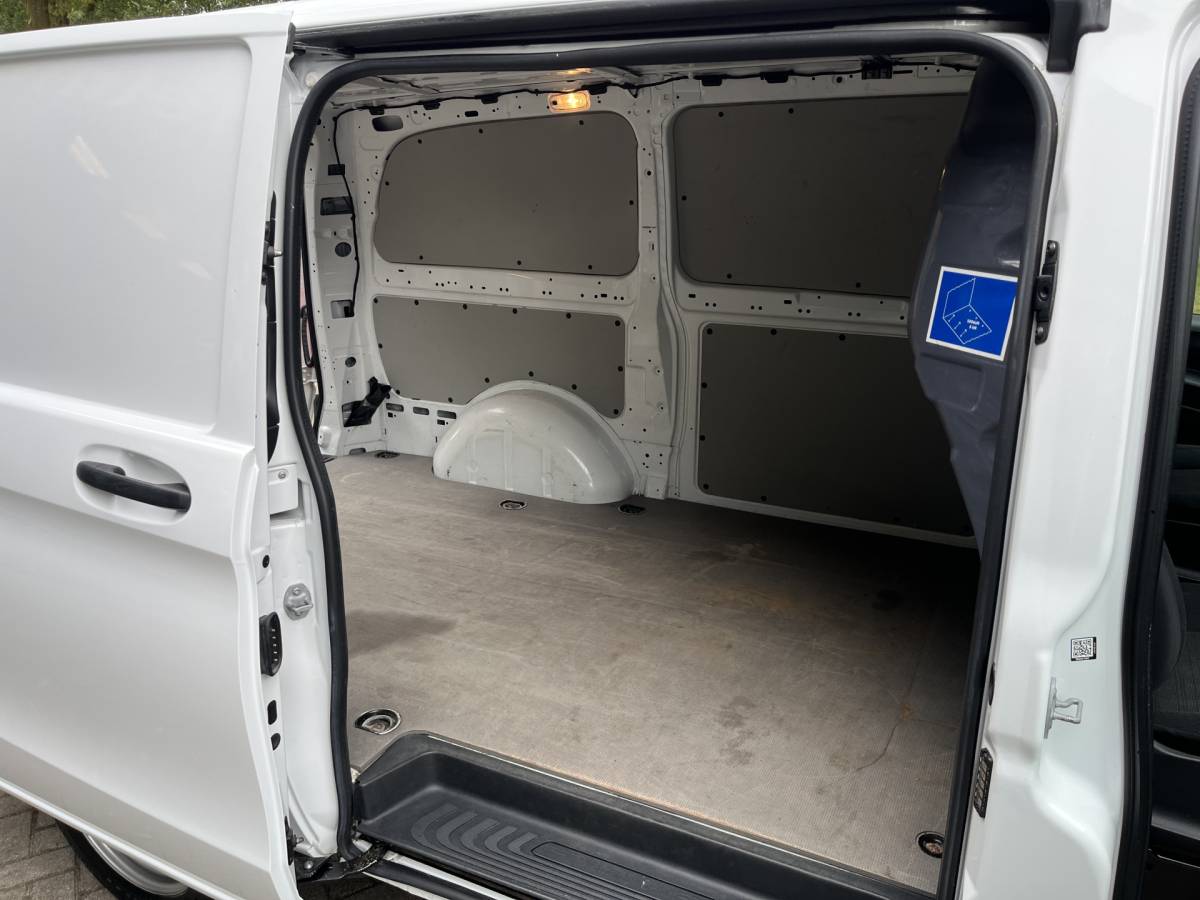 Mercedes-Benz Vito Mercedes-Benz Vito 111 CDI Lang | AIRCO | BLUETOOTH | PDC V&A | TREKHAAK