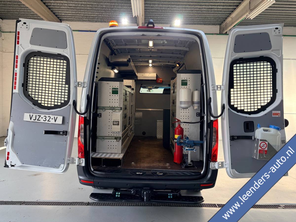 Mercedes-Benz Sprinter Mercedes-Benz Sprinter Automaat Servicewagen 315 1.9CDI 150pk L2H2 euro6 BOTT, Victron V230, Standkachel Trekhaak RIJKLAARPRIJS