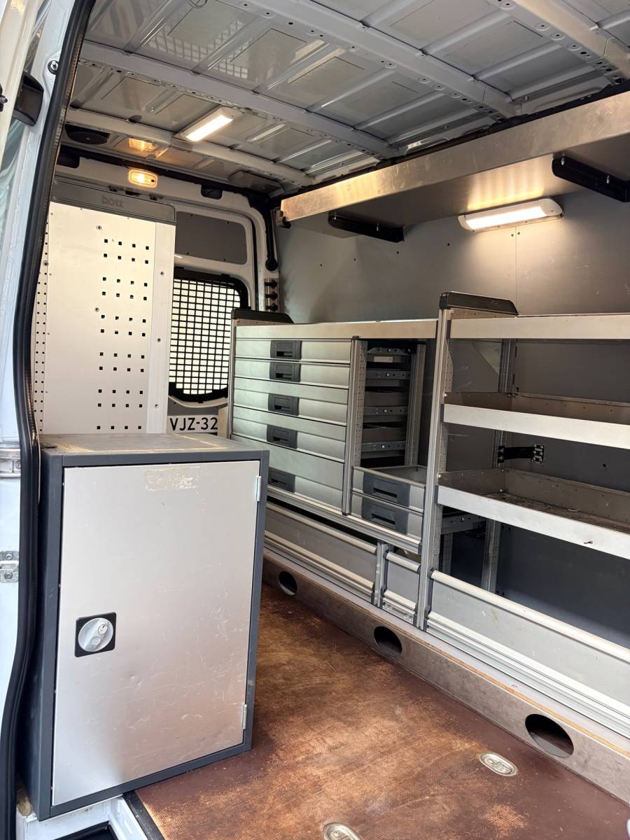 Mercedes-Benz Sprinter Mercedes-Benz Sprinter Automaat Servicewagen 315 1.9CDI 150pk L2H2 euro6 BOTT, Victron V230, Standkachel Trekhaak RIJKLAARPRIJS