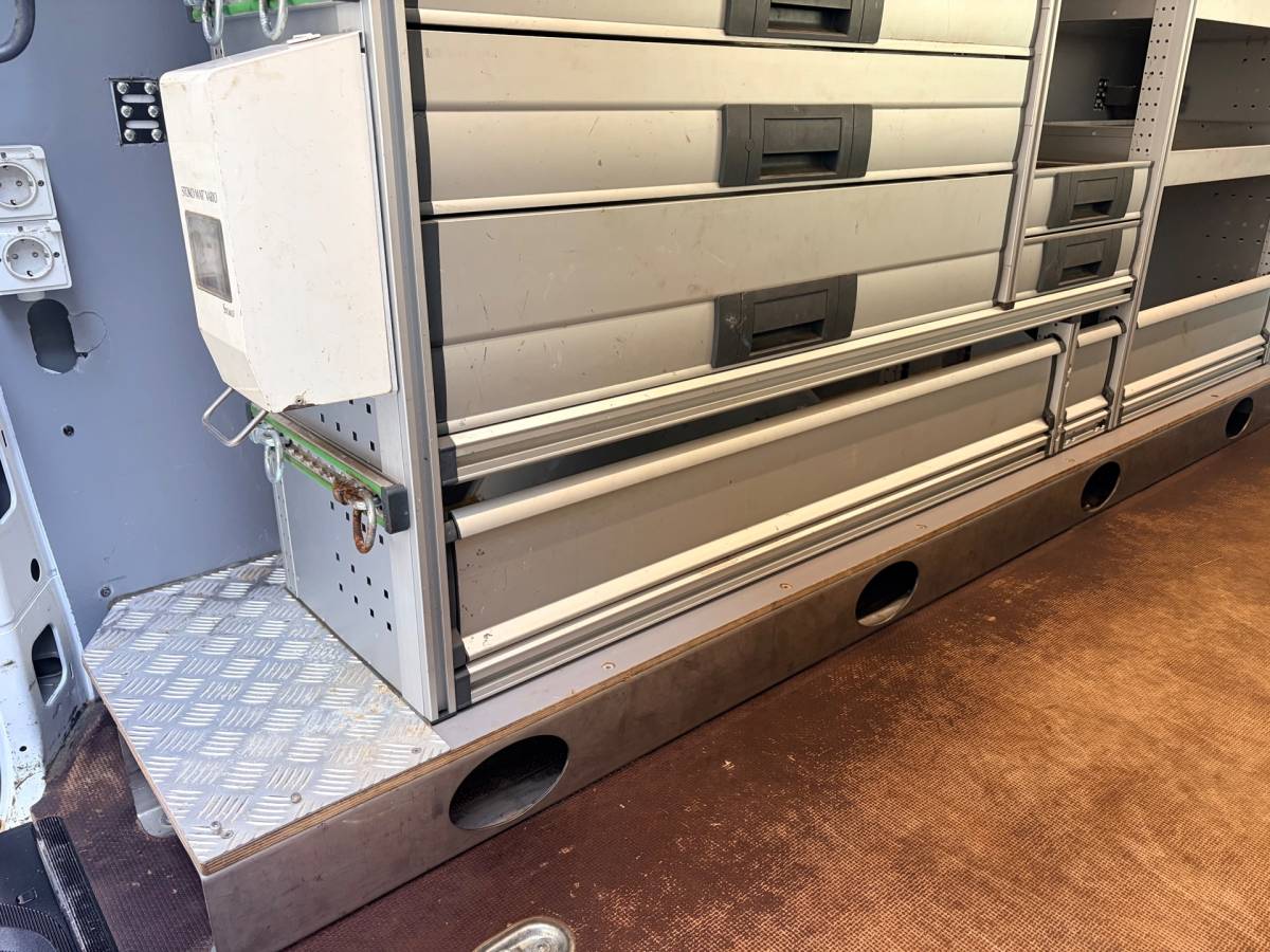 Mercedes-Benz Sprinter Mercedes-Benz Sprinter Automaat Servicewagen 315 1.9CDI 150pk L2H2 euro6 BOTT, Victron V230, Standkachel Trekhaak RIJKLAARPRIJS