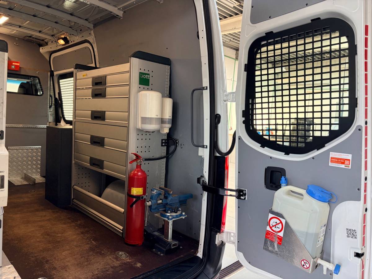 Mercedes-Benz Sprinter Mercedes-Benz Sprinter Automaat Servicewagen 315 1.9CDI 150pk L2H2 euro6 BOTT, Victron V230, Standkachel Trekhaak RIJKLAARPRIJS
