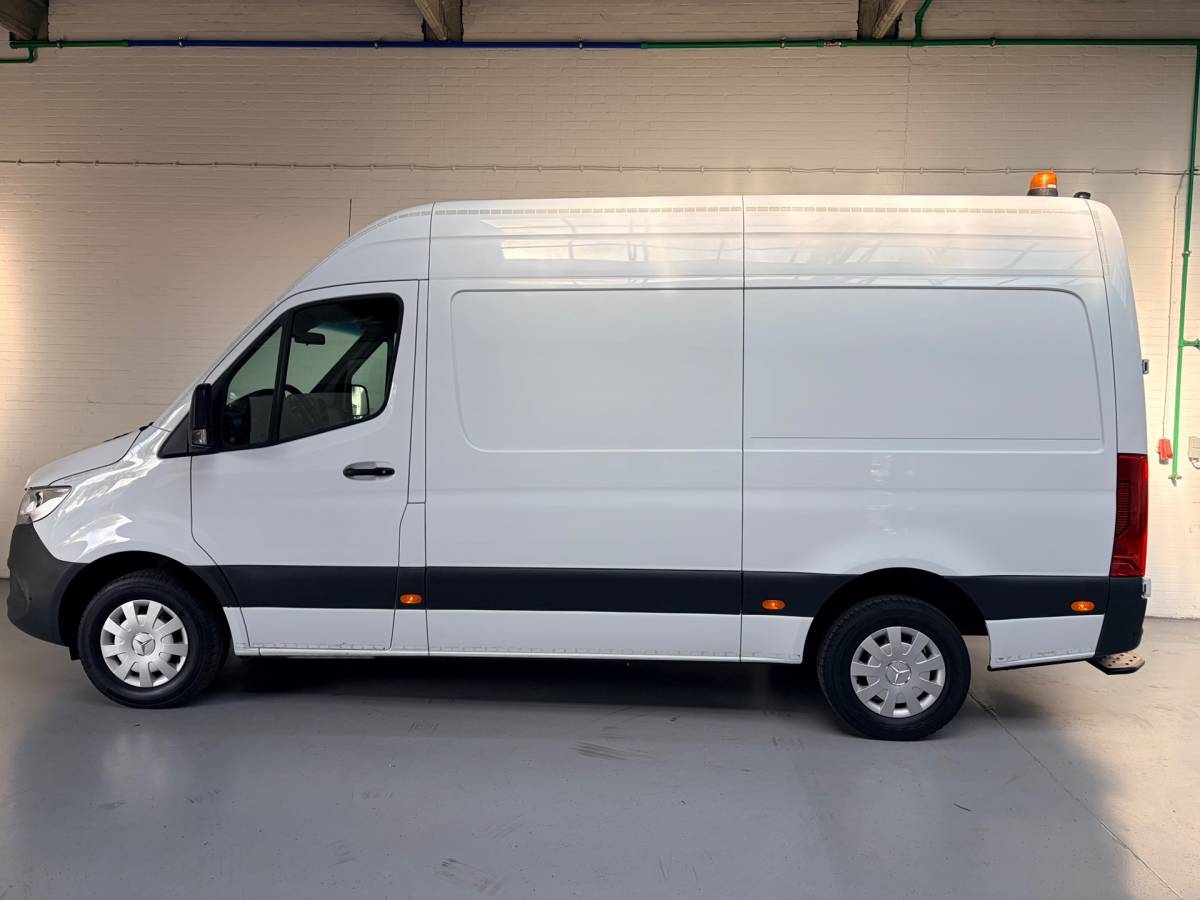 Mercedes-Benz Sprinter Mercedes-Benz Sprinter Automaat Servicewagen 315 1.9CDI 150pk L2H2 euro6 BOTT, Victron V230, Standkachel Trekhaak RIJKLAARPRIJS
