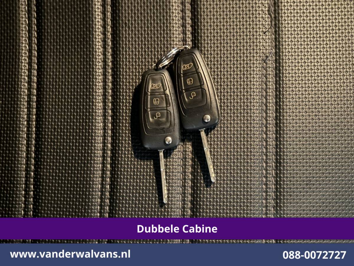 Ford Transit Custom Ford Transit Custom 2.0 TDCI 130pk L2H1 Dubbele Cabine Euro6 Airco | 6-Zits | Apple Carplay | LED | Cruisecontrol 2800kg trekhaak, Stoelverwarming, Verwarmde voorruit, Parkeersensoren