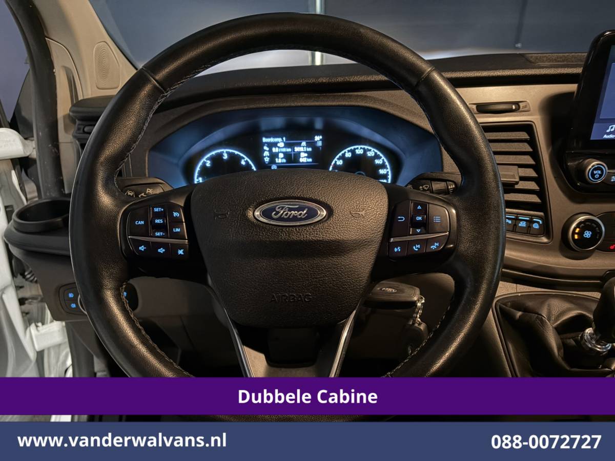 Ford Transit Custom Ford Transit Custom 2.0 TDCI 130pk L2H1 Dubbele Cabine Euro6 Airco | 6-Zits | Apple Carplay | LED | Cruisecontrol 2800kg trekhaak, Stoelverwarming, Verwarmde voorruit, Parkeersensoren