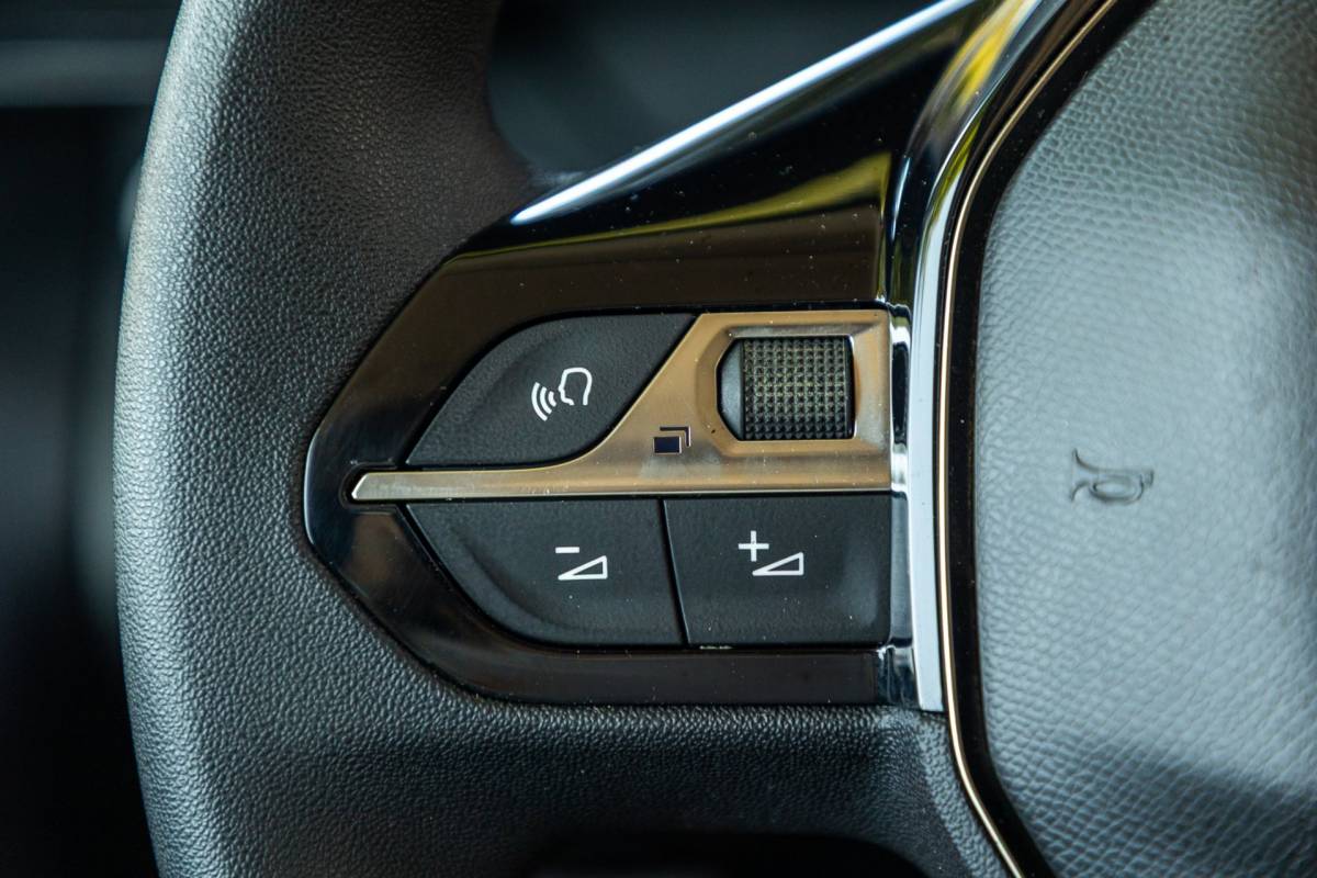 Peugeot Partner Peugeot Partner 1.2 PureTech 110 PK Premium Airco I Parkeersensoren I CarPlay I Android I Cruise I Navigatie I NAP