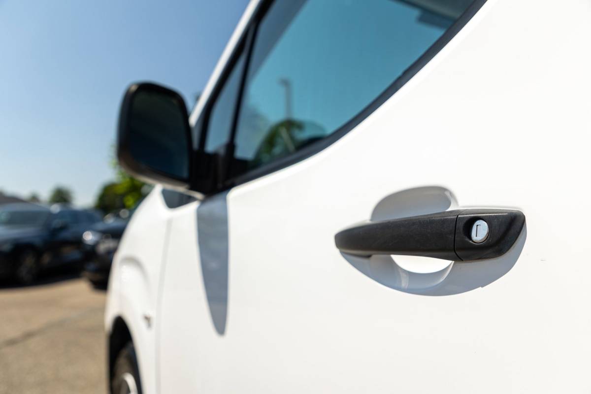 Peugeot Partner Peugeot Partner 1.2 PureTech 110 PK Premium Airco I Parkeersensoren I CarPlay I Android I Cruise I Navigatie I NAP