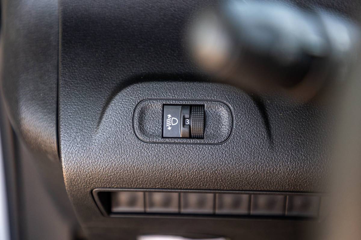Peugeot Partner Peugeot Partner 1.2 PureTech 110 PK Premium Airco I Parkeersensoren I CarPlay I Android I Cruise I Navigatie I NAP
