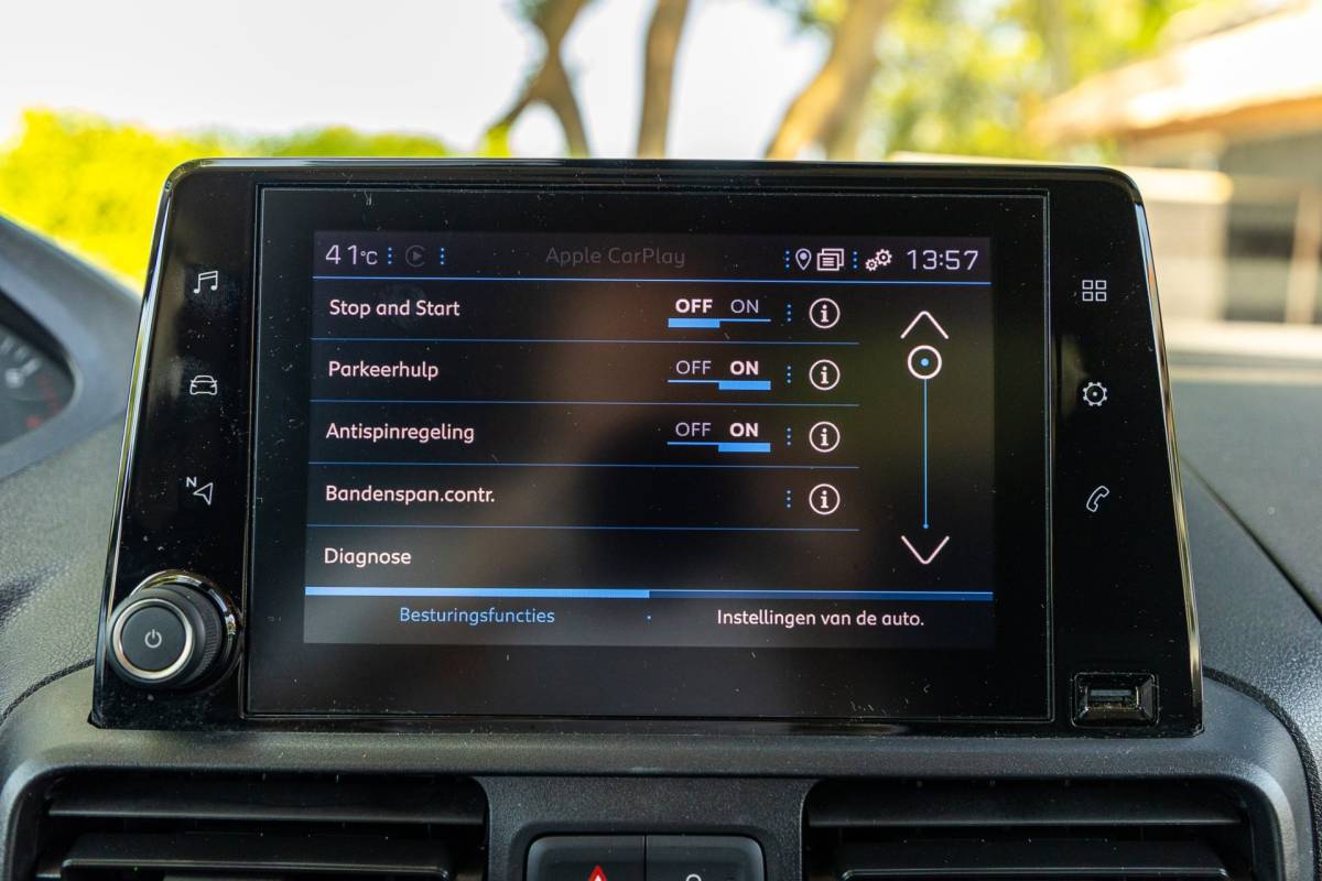 Peugeot Partner Peugeot Partner 1.2 PureTech 110 PK Premium Airco I Parkeersensoren I CarPlay I Android I Cruise I Navigatie I NAP