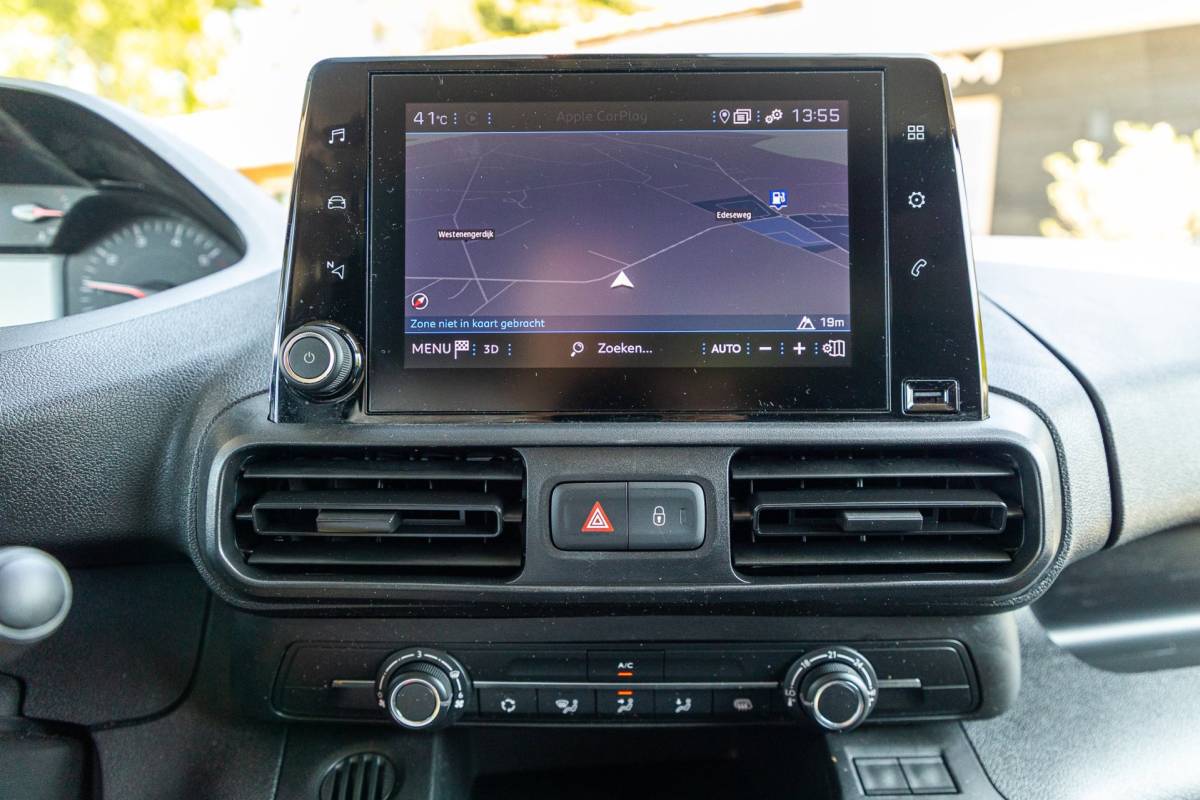 Peugeot Partner Peugeot Partner 1.2 PureTech 110 PK Premium Airco I Parkeersensoren I CarPlay I Android I Cruise I Navigatie I NAP